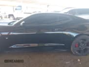 ✅ 2019 Chevrolet Camaro 2SS • VIN: 1G1FG1R72K0117201 • Lot: 43155749. Listed on IAAI with 37,582 mi. Free auction sales archive from the USA and detailed vehicle history report at DreamBid. Image 15.