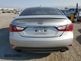 ✅ 2014 Hyundai Sonata SE • VIN: 5NPEC4AC5EH887053 • Lot: 70571444. Listed on Copart with 173,611 mi. Free auction sales archive from the USA and detailed vehicle history report at DreamBid. Image 6.