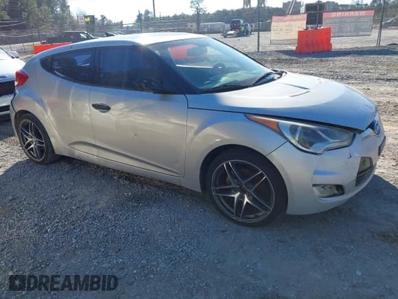 ✅ 2012 Hyundai Veloster w/Gray Int • VIN: KMHTC6AD8CU023009 • Lot: 41668766. Wystawiony na IAAI z przebiegiem 132 006 mil. Bezpłatny archiwum sprzedaży aukcyjnych z USA i szczegółowy raport historii pojazdu na DreamBid. Zdjęcie 1.