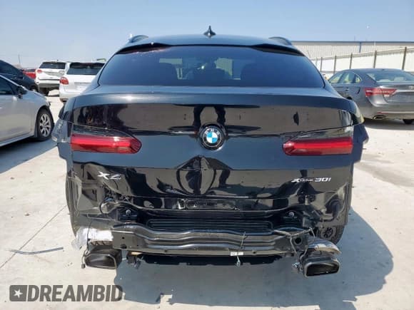 ✅ 2024 BMW X4 xDrive30i • VIN: 5UX33DT01R9U37231 • Lot: 71639785. Listed on Copart with 18,584 mi. Free auction sales archive from the USA and detailed vehicle history report at DreamBid. Image 6.