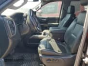 ✅ 2019 Chevrolet Silverado 1500 RST • VIN: 1GCPWDED7KZ123065 • Lot: 57027125. Wystawiony na Copart z przebiegiem 69 396 mil. Bezpłatny archiwum sprzedaży aukcyjnych z USA i szczegółowy raport historii pojazdu na DreamBid. Zdjęcie 7.