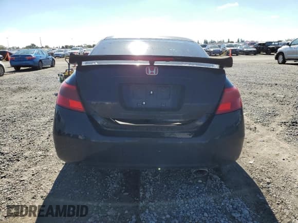 ✅ 2008 Honda Civic Si • VIN: 2HGFG21528H707511 • Лот: 86550365. Опубликован ранее на Copart с пробегом 179 928 миль. Бесплатный доступ к архиву аукционных продаж из США и подробный отчёт об истории автомобиля на DreamBid. Изображение 6.