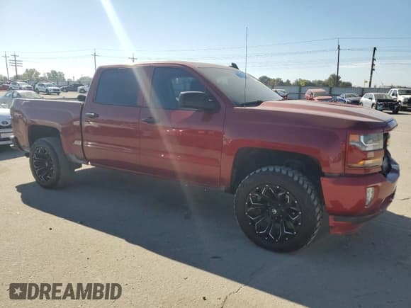 ✅ 2018 Chevrolet Silverado 1500 LT • VIN: 3GCUKREC9JG159597 • Лот: 74771144. Опубликован ранее на Copart с пробегом 120 904 миль. Бесплатный доступ к архиву аукционных продаж из США и подробный отчёт об истории автомобиля на DreamBid. Изображение 4.