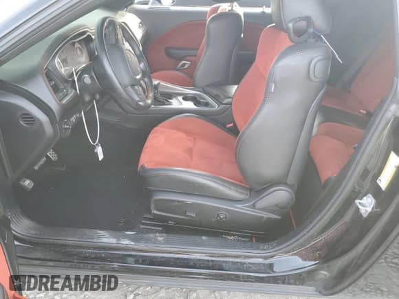 ✅ 2021 Dodge Challenger R/T Scat Pack • VIN: 2C3CDZFJ4MH669819 • Lot: 80515103. Wystawiony na Copart z przebiegiem 34 512 mil. Bezpłatny archiwum sprzedaży aukcyjnych z USA i szczegółowy raport historii pojazdu na DreamBid. Zdjęcie 7.