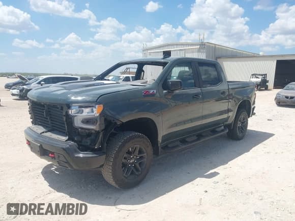 ✅ 2025 Chevrolet Silverado 1500 LT Trail Boss • VIN: 3GCUKFE87SG162686 • Lot: 43103112. Wystawiony na IAAI z przebiegiem 4 269 mil. Bezpłatny archiwum sprzedaży aukcyjnych z USA i szczegółowy raport historii pojazdu na DreamBid. Zdjęcie 16.