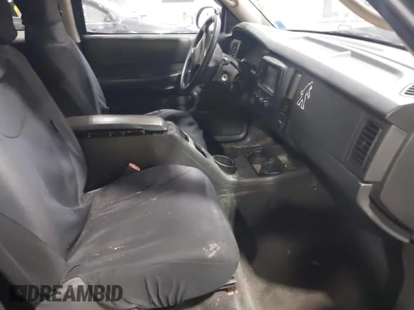 ✅ 2002 Dodge Dakota • VIN: 1B7GG12X42S696119 • Lot: 41800789. Wystawiony na IAAI z przebiegiem 232 107 mil. Bezpłatny archiwum sprzedaży aukcyjnych z USA i szczegółowy raport historii pojazdu na DreamBid. Zdjęcie 5.