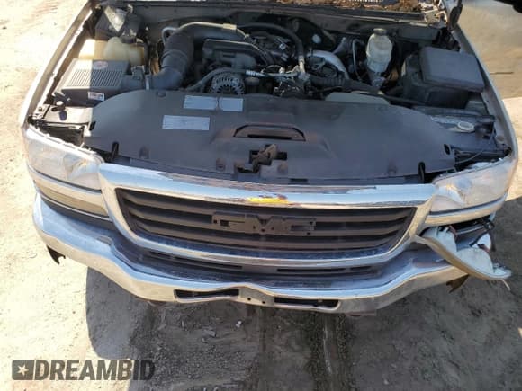 ✅ 2004 GMC Sierra 2500HD SLT • VIN: 1GTHK23274F260887 • Lot: 46898535. Wystawiony na Copart z przebiegiem Nie podano. Bezpłatny archiwum sprzedaży aukcyjnych z USA i szczegółowy raport historii pojazdu na DreamBid. Zdjęcie 11.