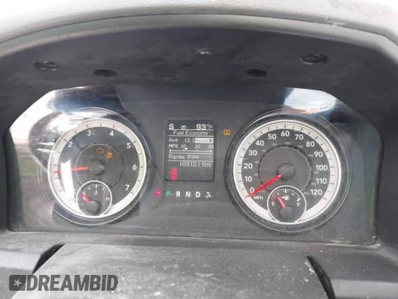 2019 Ram 1500 Big Horn z VIN 1C6RR6TT1KS593811, wystawiony jako IAAI lot #42006658 z przebiegiem 169 121 mil mil oraz . Historia ofert i sprzedaży dostępna na DreamBid. Obrazek 7.