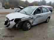 2009 Hyundai Accent Auto GLS z VIN KMHCN46C89U346936, wystawiony jako Copart lot #77882294 z przebiegiem 118 058 mil mil oraz Czysty tytuł • Clean title. Historia ofert i sprzedaży dostępna na DreamBid. Obrazek 1.