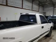 ✅ 2000 Chevrolet Silverado 1500 • VIN: 1GCEK14VXYE361973 • Лот: 89648195. Опубликован ранее на Copart с пробегом 255 500 миль. Бесплатный доступ к архиву аукционных продаж из США и подробный отчёт об истории автомобиля на DreamBid. Изображение 10.