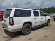 ✅ 2009 Chevrolet Suburban LTZ • VIN: 1GNFC36J49R174141 • Lot: 53487975. Wystawiony na Copart z przebiegiem 228 242 mil. Bezpłatny archiwum sprzedaży aukcyjnych z USA i szczegółowy raport historii pojazdu na DreamBid. Zdjęcie 3.