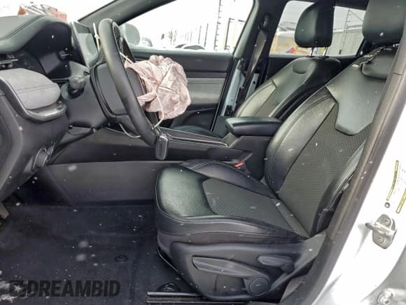 ✅ 2023 Jeep Compass Latitude • VIN: 3C4NJDBN1PT553028 • Lot: 95560195. Wystawiony na Copart z przebiegiem 77 942 mil. Bezpłatny archiwum sprzedaży aukcyjnych z USA i szczegółowy raport historii pojazdu na DreamBid. Zdjęcie 7.