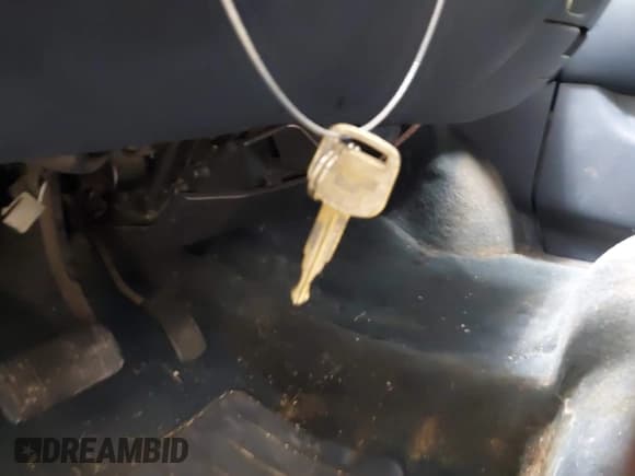 ✅ 1991 Toyota Previa • VIN: JT3AC11R1M0021951 • Lot: 43506044. Wystawiony na IAAI z przebiegiem 170 805 mil. Bezpłatny archiwum sprzedaży aukcyjnych z USA i szczegółowy raport historii pojazdu na DreamBid. Zdjęcie 11.