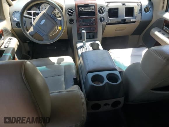 ✅ 2005 Ford F-150 XLT • VIN: 1FTPW125X5KC40972 • Lot: 52527655. Listed on Copart with 175,128 mi. Free auction sales archive from the USA and detailed vehicle history report at DreamBid. Image 8.