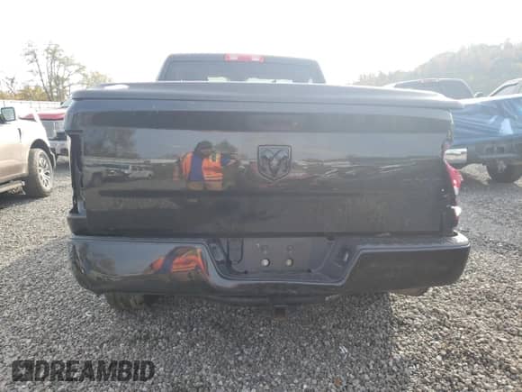 2017 Ram 1500 Tradesman with VIN 3C6JR7AG7HG777482, listed as a Copart auction lot 72582823 with 42,257 mi miles and . Bid and sale history available at DreamBid. Image 6.