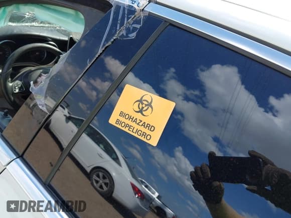 ✅ 2015 Mercedes-Benz C 300 • VIN: 55SWF4JB2FU078563 • Лот: 42912032. Опубликован ранее на IAAI с пробегом Не указан. Бесплатный доступ к архиву аукционных продаж из США и подробный отчёт об истории автомобиля на DreamBid. Изображение 14.