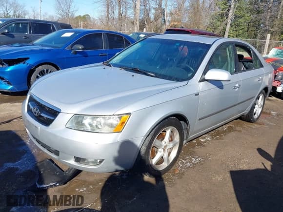 ✅ 2007 Hyundai Sonata SE • VIN: 5NPEU46F97H265767 • Лот: 41442610. Опубликован ранее на IAAI с пробегом 216 174 миль. Бесплатный доступ к архиву аукционных продаж из США и подробный отчёт об истории автомобиля на DreamBid. Изображение 17.