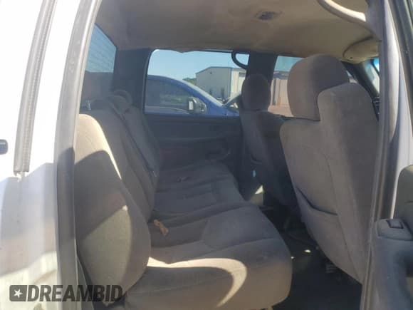 ✅ 2006 Chevrolet Silverado 2500HD LT3 • VIN: 1GCHK23D36F221167 • Lot: 86684725. Wystawiony na Copart z przebiegiem 404 036 mil. Bezpłatny archiwum sprzedaży aukcyjnych z USA i szczegółowy raport historii pojazdu na DreamBid. Zdjęcie 10.