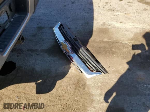 2015 Chevrolet Colorado 4WD LT with VIN 1GCHTBE3XF1151679, listed as a Copart auction lot 84437325 with 156,791 mi miles and Salvage title. Bid and sale history available at DreamBid. Image 12.