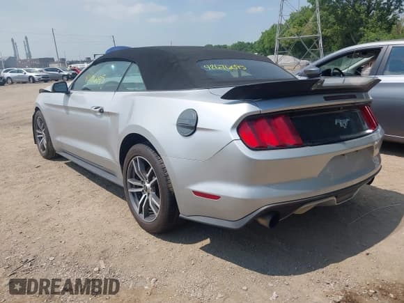 ✅ 2016 Ford Mustang EcoBoost Premium • VIN: 1FATP8UH3G5299901 • Lot: 42676095. Wystawiony na IAAI z przebiegiem 94 872 mil. Bezpłatny archiwum sprzedaży aukcyjnych z USA i szczegółowy raport historii pojazdu na DreamBid. Zdjęcie 3.