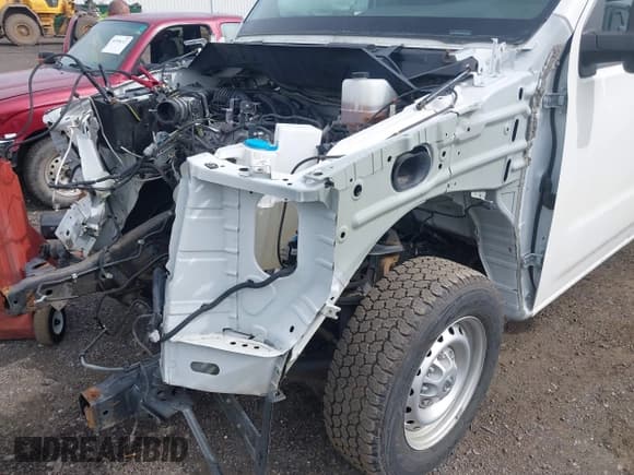✅ 2021 Nissan NV Cargo S • VIN: 1N6BF0LY8MN809146 • Lot: 42005532. Listed on IAAI with 31,869 mi. Free auction sales archive from the USA and detailed vehicle history report at DreamBid. Image 6.