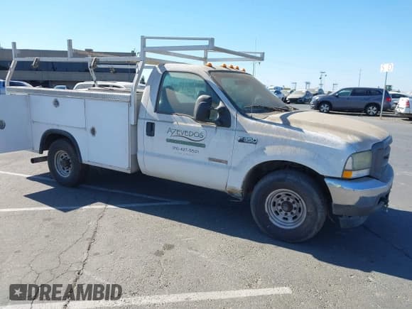 ✅ 2004 Ford F-350 • VIN: 1FDSF34P54EA78584 • Lot: 43293383. Listed on IAAI with 246,788 mi. Free auction sales archive from the USA and detailed vehicle history report at DreamBid. Image 1.