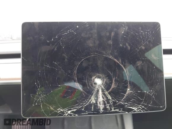 ✅ 2022 Tesla Model 3 Long Range • VIN: 5YJ3E1EB1NF267512 • Лот: 43252929. Опубликован ранее на IAAI с пробегом Не указан. Бесплатный доступ к архиву аукционных продаж из США и подробный отчёт об истории автомобиля на DreamBid. Изображение 17.