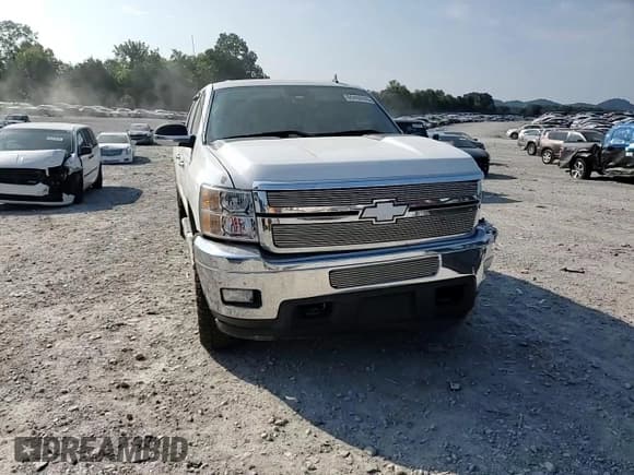 ✅ 2012 Chevrolet Silverado 2500HD LT • VIN: 1GC1KXCG3CF161640 • Лот: 69408605. Опубликован ранее на Copart с пробегом 214 815 миль. Бесплатный доступ к архиву аукционных продаж из США и подробный отчёт об истории автомобиля на DreamBid. Изображение 13.