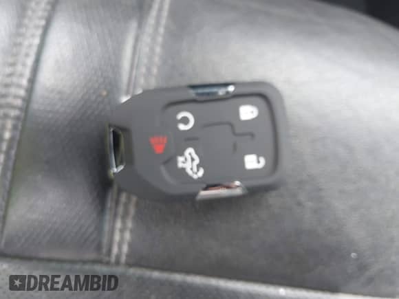 2019 Chevrolet Silverado 1500 High Country z VIN 3GCUYHED6KG169118, wystawiony jako IAAI lot #39540984 z przebiegiem 107 356 mil mil oraz . Historia ofert i sprzedaży dostępna na DreamBid. Obrazek 11.