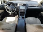 ✅ 2017 Ford Fusion Hybrid Titanium • VIN: 3FA6P0RU8HR266217 • Lot: 70721505. Wystawiony na Copart z przebiegiem 126 546 mil. Bezpłatny archiwum sprzedaży aukcyjnych z USA i szczegółowy raport historii pojazdu na DreamBid. Zdjęcie 8.