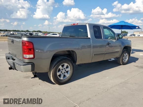 ✅ 2007 GMC Sierra 1500 SLE2 • VIN: 2GTEC19JX71653321 • Лот: 84756875. Опубликован ранее на Copart с пробегом 139 733 миль. Бесплатный доступ к архиву аукционных продаж из США и подробный отчёт об истории автомобиля на DreamBid. Изображение 3.