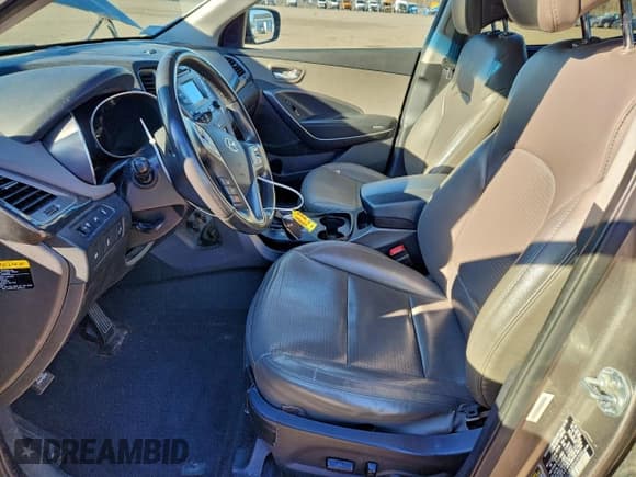 ✅ 2014 Hyundai Santa Fe • VIN: 5XYZUDLB7EG197086 • Lot: 96284035. Listed on Copart with 150,199 mi. Free auction sales archive from the USA and detailed vehicle history report at DreamBid. Image 7.