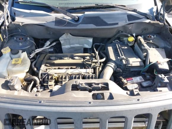 ✅ 2008 Jeep Patriot Sport • VIN: 1J8FT28018D601044 • Lot: 42280611. Listed on IAAI with 168,725 mi. Free auction sales archive from the USA and detailed vehicle history report at DreamBid. Image 10.