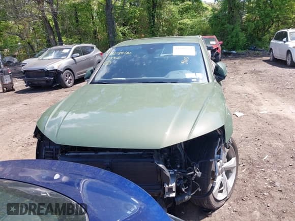 ✅ 2024 Audi Q5 Sportback S line Premium Plus • VIN: WA15AAFY2R2049587 • Лот: 42188180. Опубликован ранее на IAAI с пробегом 11 987 миль. Бесплатный доступ к архиву аукционных продаж из США и подробный отчёт об истории автомобиля на DreamBid. Изображение 12.