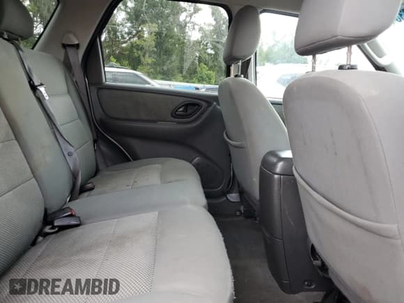 ✅ 2007 Ford Escape Hybrid • VIN: 1FMYU49H67KA35000 • Lot: 80333455. Listed on Copart with 152,640 mi. Free auction sales archive from the USA and detailed vehicle history report at DreamBid. Image 11.