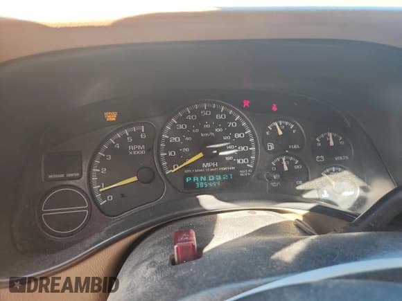 ✅ 2000 Chevrolet Silverado 1500 LS • VIN: 1GCEC19V7YE274392 • Lot: 84716775. Listed on Copart with 385,444 mi. Free auction sales archive from the USA and detailed vehicle history report at DreamBid. Image 9.