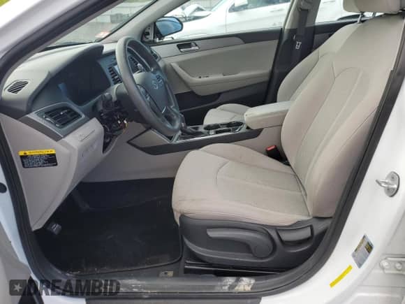 2016 Hyundai Sonata SE z VIN 5NPE24AF9GH405653, wystawiony jako Copart lot #56462645 z przebiegiem 103 867 mil mil oraz Szkoda całkowita • Salvage title. Historia ofert i sprzedaży dostępna na DreamBid. Obrazek 7.