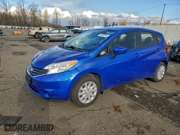 ✅ 2015 Nissan Note SR • VIN: 3N1CE2CP3FL428047 • Lot: 96632245. Wystawiony na Copart z przebiegiem 122 102 mil. Bezpłatny archiwum sprzedaży aukcyjnych z USA i szczegółowy raport historii pojazdu na DreamBid. Zdjęcie 1.