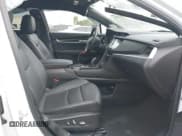 ✅ 2025 Cadillac XT5 AWD Premium Luxury • VIN: 1GYKNDRS9SZ136920 • Лот: 43252861. Опубликован ранее на IAAI с пробегом 10 789 миль. Бесплатный доступ к архиву аукционных продаж из США и подробный отчёт об истории автомобиля на DreamBid. Изображение 5.