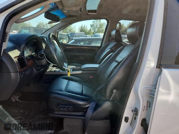 ✅ 2012 Nissan Armada SV • VIN: 5N1AA0NCXCN610723 • Лот: 81341425. Опубликован ранее на Copart с пробегом 210 056 миль. Бесплатный доступ к архиву аукционных продаж из США и подробный отчёт об истории автомобиля на DreamBid. Изображение 7.