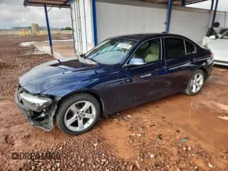 ✅ 2015 BMW 3 Series 328i • VIN: WBA3A5C53FF606930 • Lot: 93659765. Wystawiony na Copart z przebiegiem 103 800 mil. Bezpłatny archiwum sprzedaży aukcyjnych z USA i szczegółowy raport historii pojazdu na DreamBid. Zdjęcie 1.