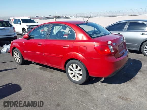 ✅ 2011 Kia Rio LX • VIN: KNADH4A31B6851683 • Лот: 42870526. Опубликован ранее на IAAI с пробегом 134 986 миль. Бесплатный доступ к архиву аукционных продаж из США и подробный отчёт об истории автомобиля на DreamBid. Изображение 3.