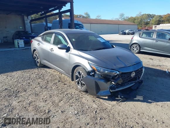 ✅ 2024 Nissan Sentra SV • VIN: 3N1AB8CV3RY359322 • Lot: 43536880. Wystawiony na IAAI z przebiegiem 19 250 mil. Bezpłatny archiwum sprzedaży aukcyjnych z USA i szczegółowy raport historii pojazdu na DreamBid. Zdjęcie 1.
