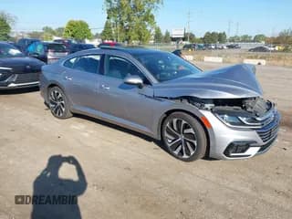 ✅ 2019 Volkswagen Arteon SEL Premium R-Line • VIN: WVWTR7AN0KE007509 • Lot: 43305748. Listed on IAAI with 37,554 mi. Free auction sales archive from the USA and detailed vehicle history report at DreamBid. Image 1.