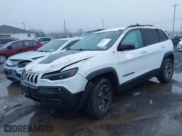 ✅ 2021 Jeep Cherokee Trailhawk • VIN: 1C4PJMBX5MD140170 • Lot: 41006444. Wystawiony na IAAI z przebiegiem 52 407 mil. Bezpłatny archiwum sprzedaży aukcyjnych z USA i szczegółowy raport historii pojazdu na DreamBid. Zdjęcie 18.