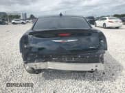 ✅ 2019 Chrysler 300 S • VIN: 2C3CCABT6KH682502 • Lot: 91202375. Wystawiony na Copart z przebiegiem 59 378 mil. Bezpłatny archiwum sprzedaży aukcyjnych z USA i szczegółowy raport historii pojazdu na DreamBid. Zdjęcie 6.