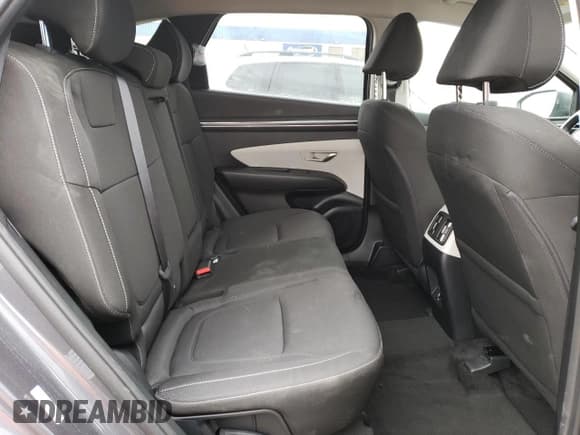 ✅ 2022 Hyundai Tucson Preferred • VIN: KM8JBCAE6NU033056 • Lot: 42577573. Wystawiony na Copart z przebiegiem 13 479 mil. Bezpłatny archiwum sprzedaży aukcyjnych z USA i szczegółowy raport historii pojazdu na DreamBid. Zdjęcie 10.