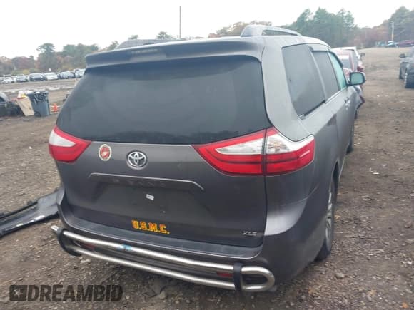 ✅ 2016 Toyota Sienna XLE • VIN: 5TDYK3DC1GS693591 • Lot: 43594366. Wystawiony na IAAI z przebiegiem 170 818 mil. Bezpłatny archiwum sprzedaży aukcyjnych z USA i szczegółowy raport historii pojazdu na DreamBid. Zdjęcie 16.