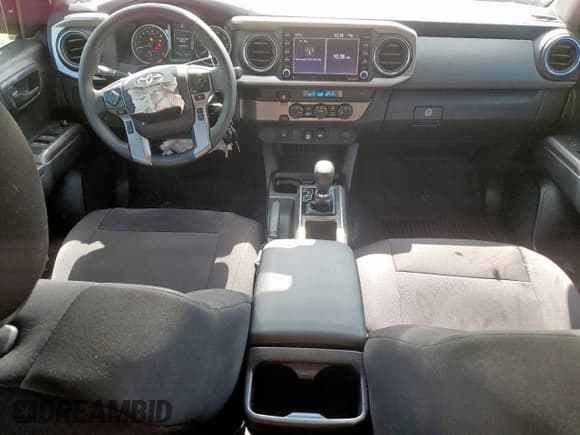 ✅ 2021 Toyota Tacoma SR5 • VIN: 3TMBZ5DN2MM031187 • Lot: 63939805. Listed on Copart with 43,372 mi. Free auction sales archive from the USA and detailed vehicle history report at DreamBid. Image 8.