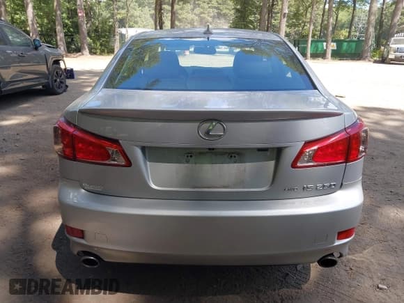 ✅ 2011 Lexus IS 250 • VIN: JTHCF5C23B5047940 • Lot: 43103046. Listed on IAAI with 151,481 mi. Free auction sales archive from the USA and detailed vehicle history report at DreamBid. Image 16.